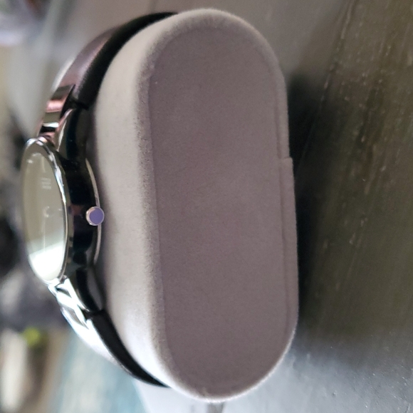 Citizen Women's GA1055-06E 'Axiom' Black Leather Watch - Picture 4 of 7